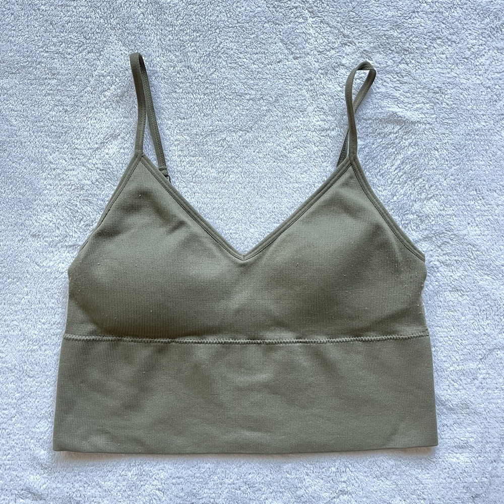 Dynamite Clothing Crop Tank S